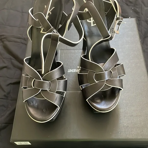 Saint Laurent Tribute - Picture 5 of 6